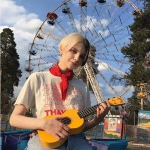 Meet your Posher, Myra